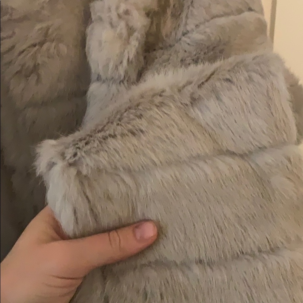 Peri Luxe Rabbit Jacket - Picture 3 of 4